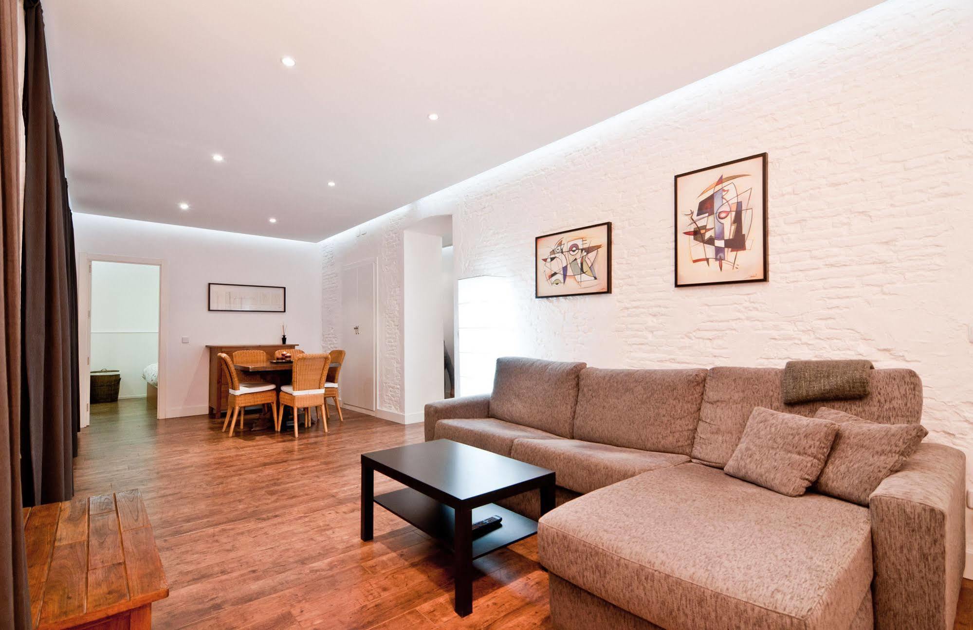 Apartamento Retiro マドリード エクステリア 写真