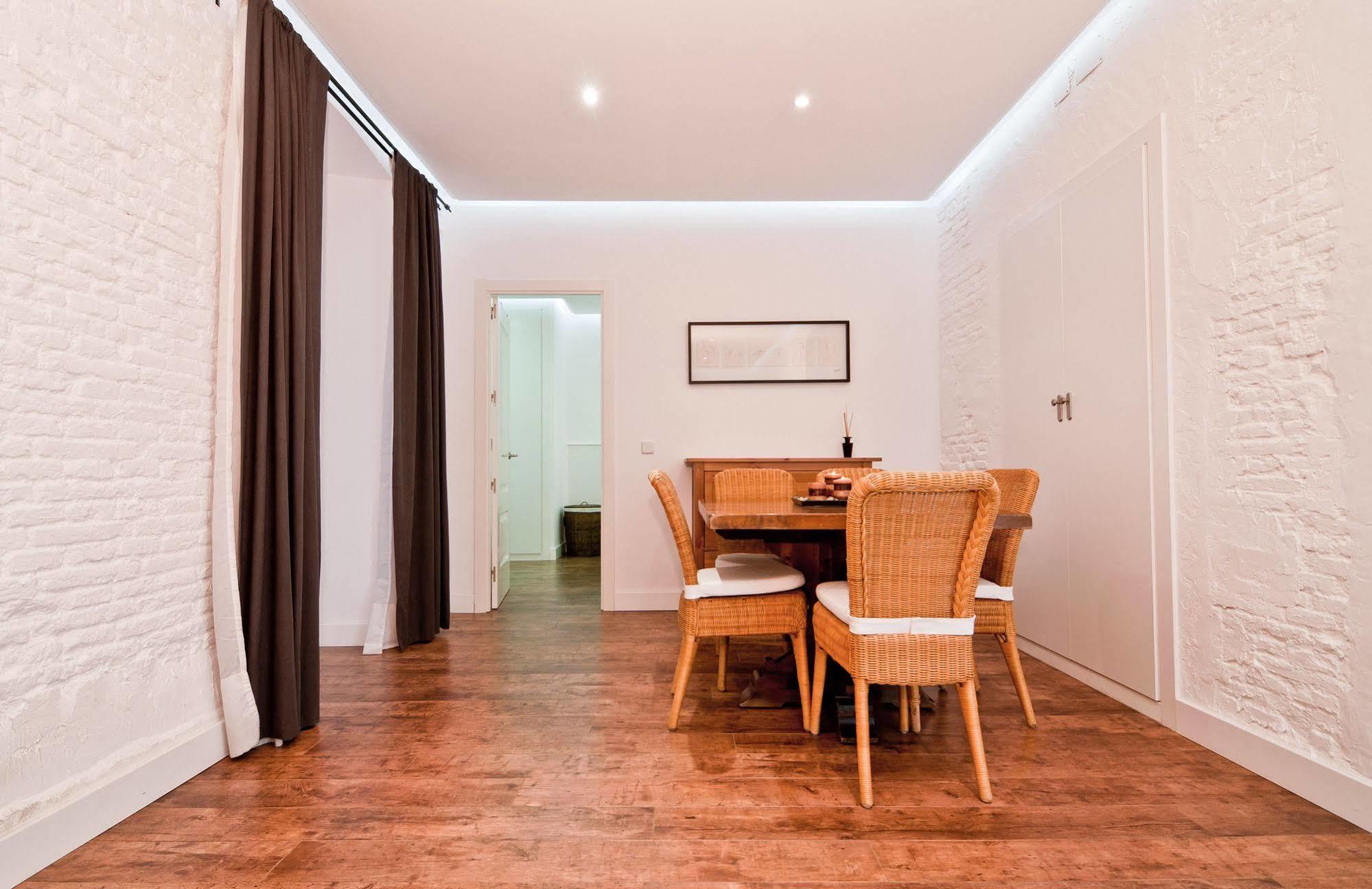 Apartamento Retiro マドリード エクステリア 写真